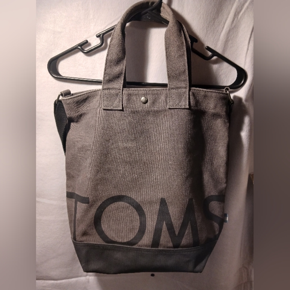 TOMS TOTE bag with handles and adjustable strap gray canvas pocket
